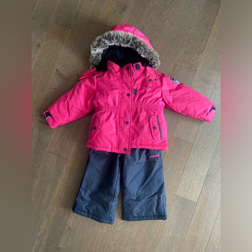 Oshkosh two‎ piece snowsuit size 24 months